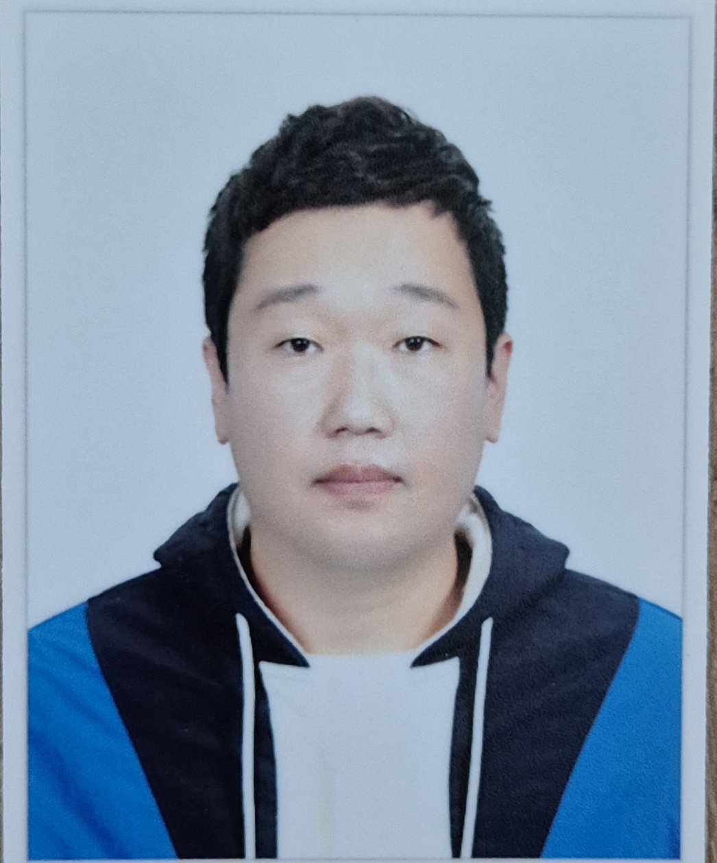 연 제 현  